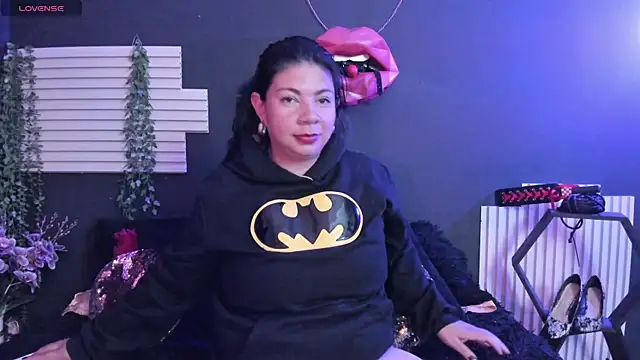 Snapshot of kinky_momm chatting on July 2026 03:36:02 PM kinky momm online show from July 2026 03:36:02 PM