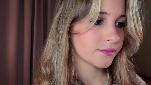 LoveSeekins online show from April 2026 07:10:01 PM