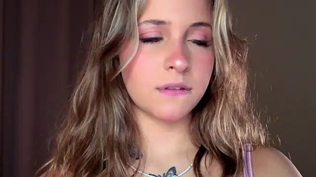 LoveSeekins online show from April 2026 07:39:02 PM