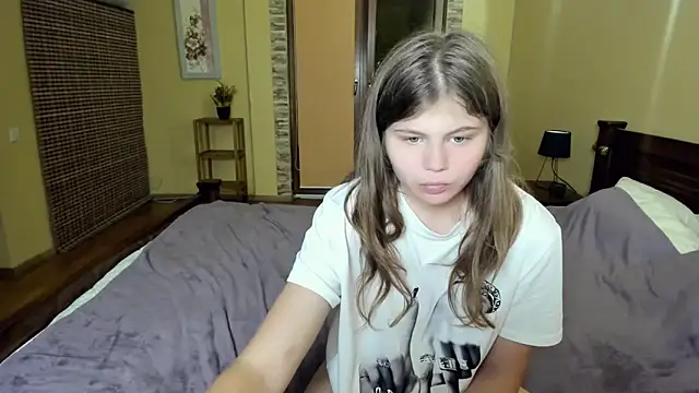 Lilly Jess online show from September 2025 06:54:01 PM