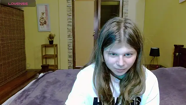 Lilly Jess online show from September 2025 06:35:01 PM