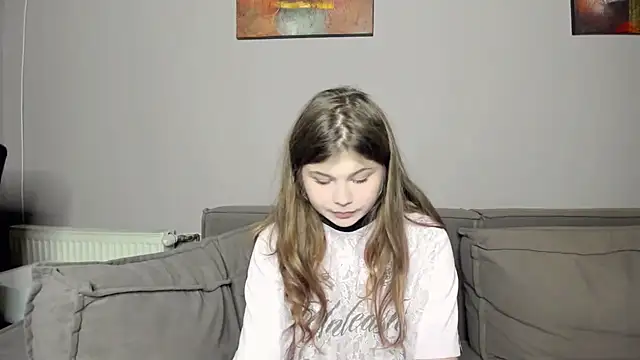 Lilly Jess online show from November 2025 07:24:02 PM