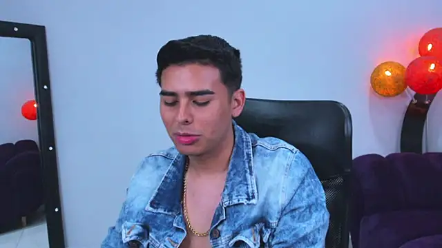 Matthewlodge online show from November 2025 03:01:02 PM