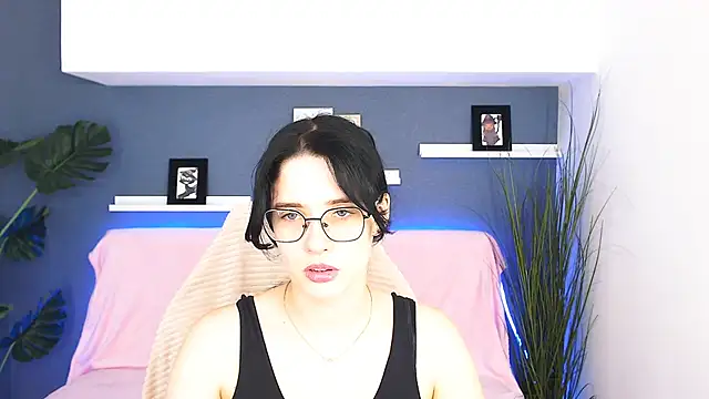 Charming Mysteriousss online show from October 2025 12:38:02 PM