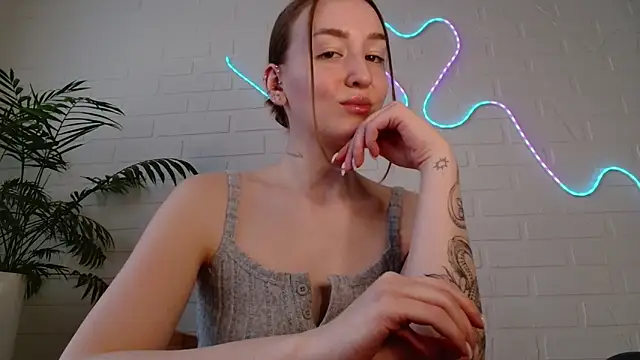 WhitePrincessLuna online show from March 2026 02:34:01 PM