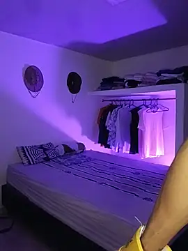 lorian vikel online show from July 2026 04:32:02 AM