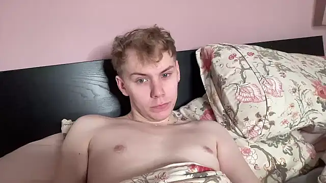 scottishtwink01 online show from October 2025 01:22:02 PM