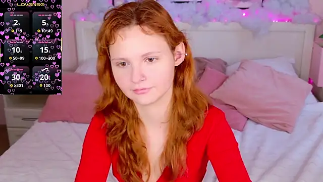 Snapshot of AlisHanson chatting on September 2025 09:10:02 AM AlisHanson online show from September 2025 09:10:02 AM