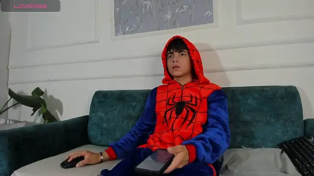 Andree Kamado online show from September 2025 12:10:01 PM