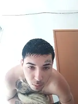 Bbzinha 18 online show from November 2025 05:44:02 PM