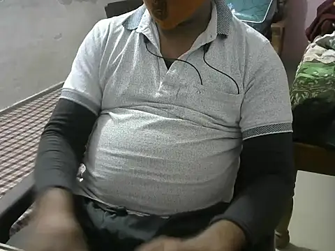 Famit025 online show from January 2026 05:37:01 PM