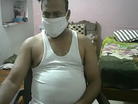 Famit025 online show from April 2026 08:31:01 PM