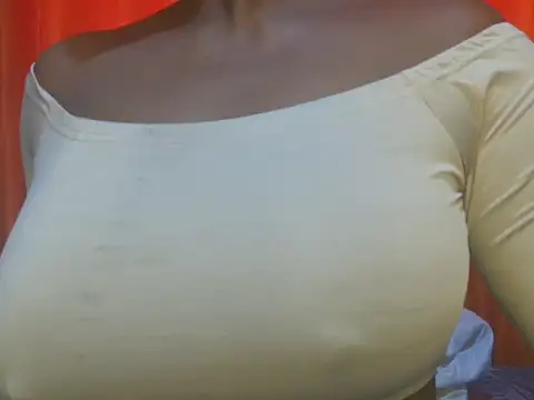 Snapshot of mzozoyi chatting on February 2026 12:02:01 PM mzozoyi online show from February 2026 12:02:01 PM