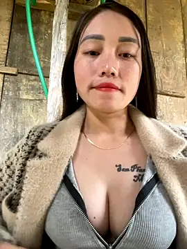 chipp-bong online show from October 2025 12:36:02 AM