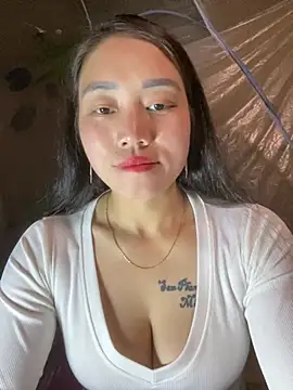 chipp-bong online show from February 2026 01:53:02 AM