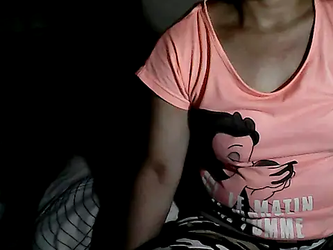 yoursPinayMama1682 online show from September 2025 02:41:01 PM