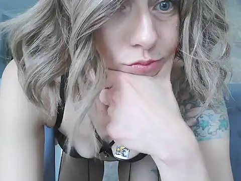 MadMadelin online show from September 2025 01:35:02 PM