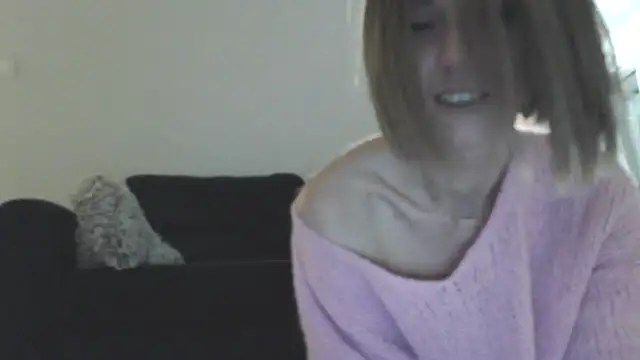 MadMadelin online show from November 2025 02:45:01 AM