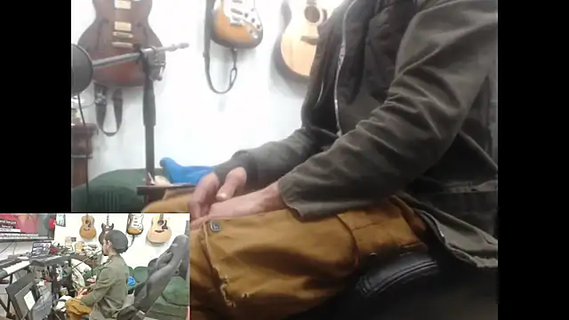 Snapshot of Stringin69 chatting on February 2026 07:12:02 AM Stringin69 online show from February 2026 07:12:02 AM