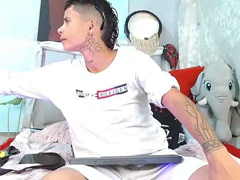 Dorland777 online show from November 2025 12:24:01 AM