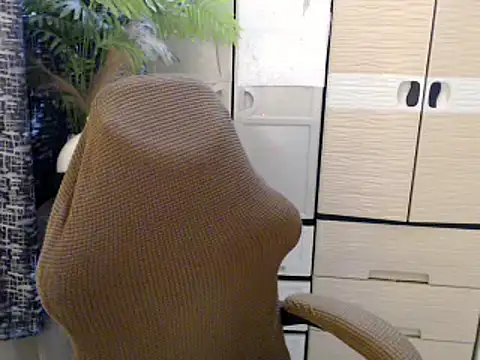 cutie milker online show from February 2026 02:48:02 PM