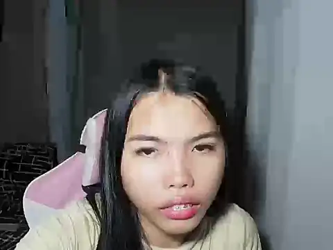 Snapshot of cutie_milker chatting on April 2026 05:15:02 PM cutie milker online show from April 2026 05:15:02 PM