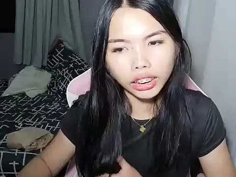 Snapshot of cutie_milker chatting on May 2026 03:09:02 PM cutie milker online show from May 2026 03:09:02 PM