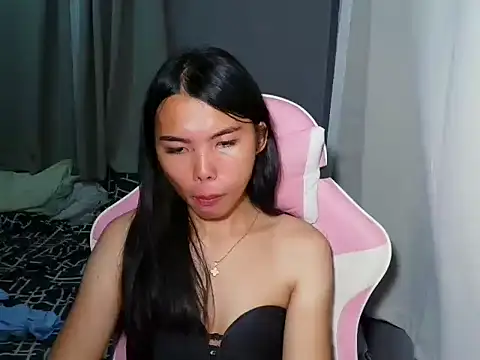 Snapshot of cutie_milker chatting on May 2026 12:33:02 PM cutie milker online show from May 2026 12:33:02 PM
