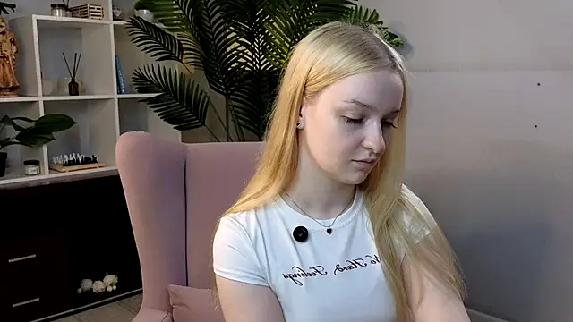 KrishnaSimmons online show from September 2025 08:36:02 AM