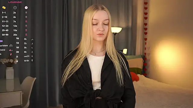 KrishnaSimmons online show from October 2025 07:33:01 PM