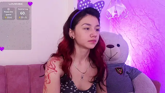 april bennett online show from October 2025 12:16:01 PM