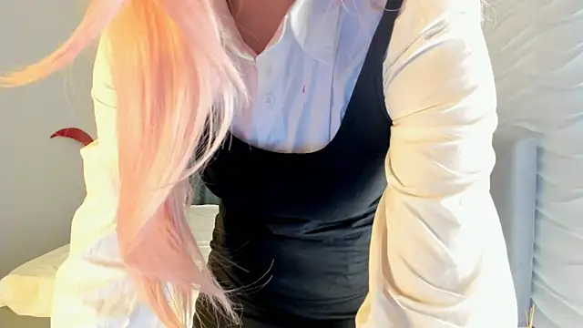 yanyaan online show from November 2025 03:41:01 AM