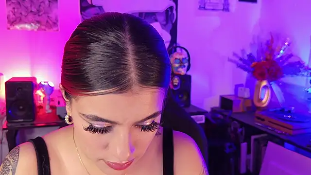 eva mendexx online show from May 2026 12:40:02 AM
