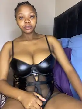 MilfBoobsxx online show from March 2026 03:45:02 AM