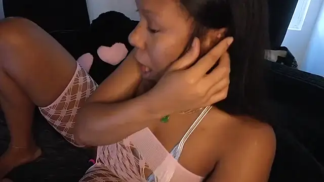   suki online show from September 2025 10:42:01 PM