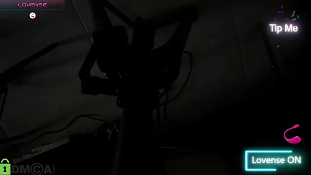 Caroline daring online show from November 2025 02:06:02 PM