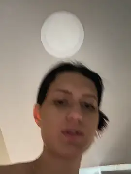 Caroline daring online show from March 2026 05:36:01 PM