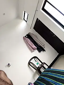 Chanderi19 online show from October 2025 04:32:02 AM