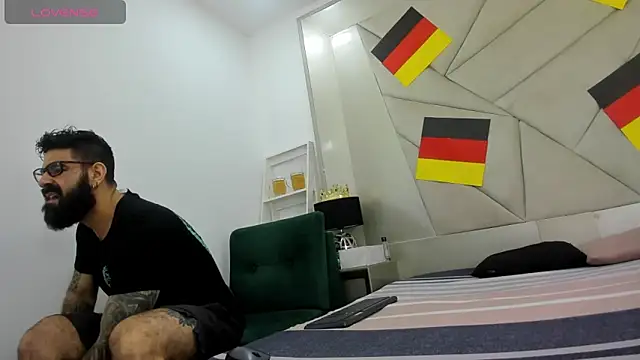 Snapshot of Harald_Smed chatting on September 2025 01:27:02 PM Harald Smed online show from September 2025 01:27:02 PM