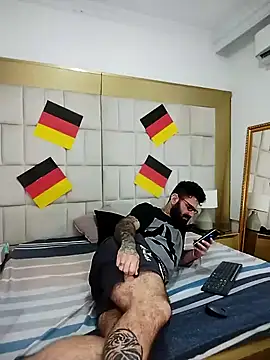 Snapshot of Harald_Smed chatting on October 2025 01:17:02 PM Harald Smed online show from October 2025 01:17:02 PM