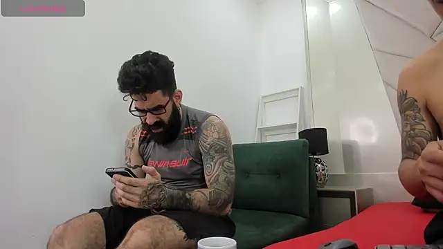 Snapshot of Harald_Smed chatting on November 2025 01:22:02 PM Harald Smed online show from November 2025 01:22:02 PM