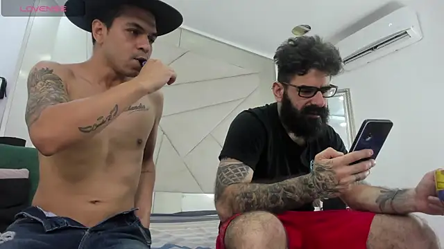 Snapshot of Harald_Smed chatting on November 2025 01:21:02 PM Harald Smed online show from November 2025 01:21:02 PM