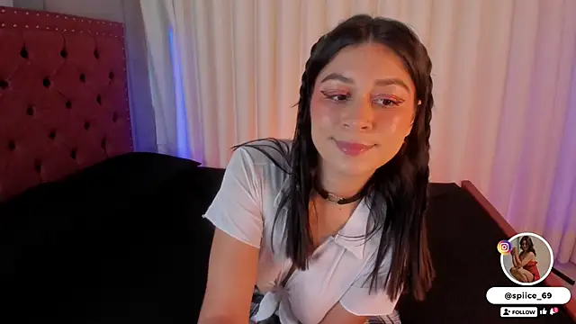 NatySpiice1 online show from November 2025 10:01:01 PM