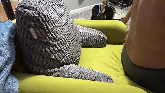 Snapshot of Mickelangello75 chatting on November 2025 02:38:01 PM Mickelangello75 online show from November 2025 02:38:01 PM