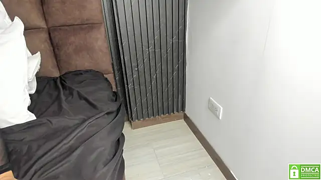 Sussy Vixen online show from October 2025 09:32:02 AM