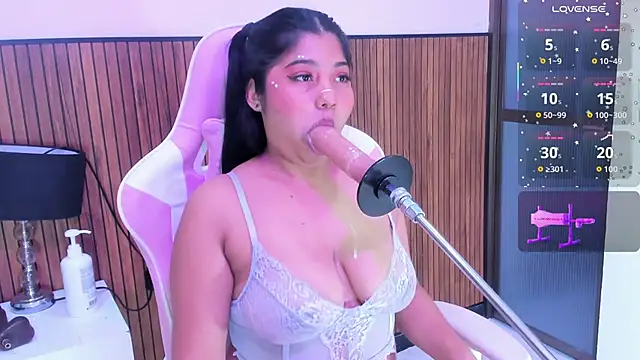 mysticlatina1 online show from November 2025 12:04:02 PM