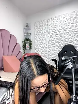 carlalee e online show from October 2025 07:35:02 PM