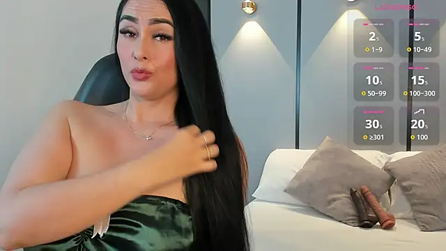 ashly moonn online show from May 2026 12:33:01 PM