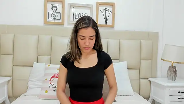 Snapshot of Skylerwhite02 chatting on February 2026 07:54:02 PM Skylerwhite02 online show from February 2026 07:54:02 PM