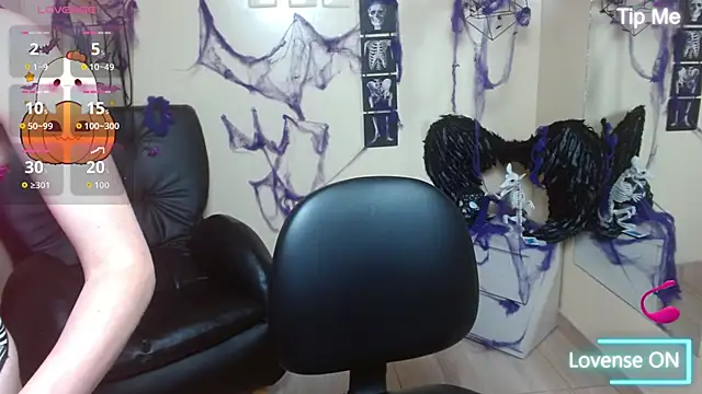 Bom BomXX online show from October 2025 02:13:01 AM